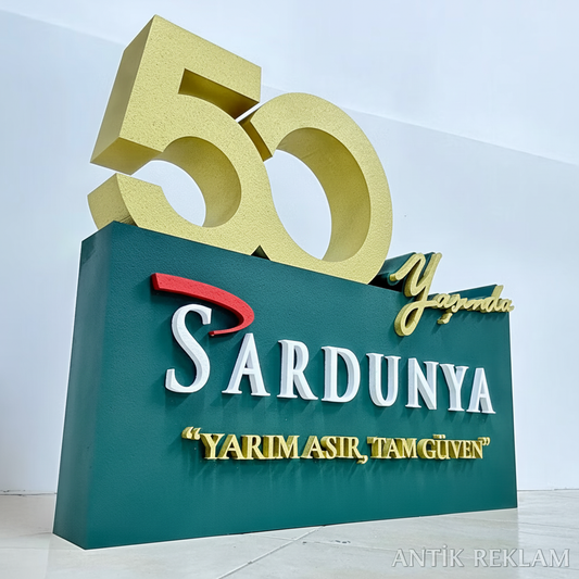 Sardunya 50. yıl strafor üç boyutlu anıt totem görünümü