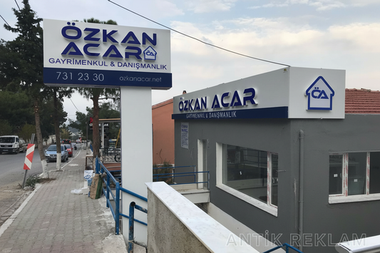 Özkan Acar Gayrimenkul totem tabela ve cephe tabelaları dış mekan görünümü