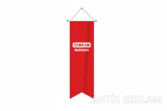 Kırlanğıç bayrak flama kırmızı zemin beyaz yazı Tarkan Reklam saten iç mekan uygulaması