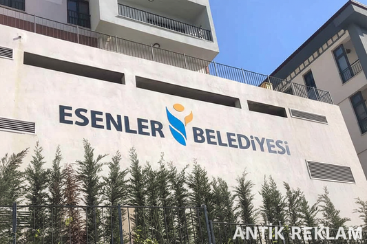 Esenler Belediyesi kutu harf tabela bina cephe görünümü